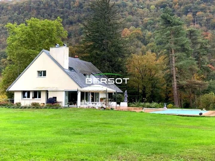 4 bedrooms house for sale in  France