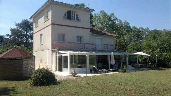 4 bedrooms house for sale in  France