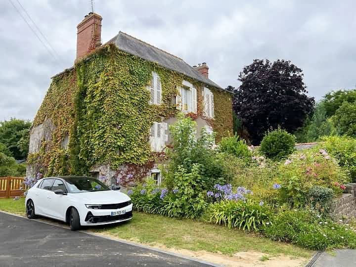 2 bedrooms house for sale in  France