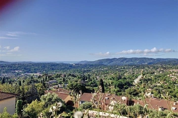 2 bedrooms apartment for sale in Grasse, France