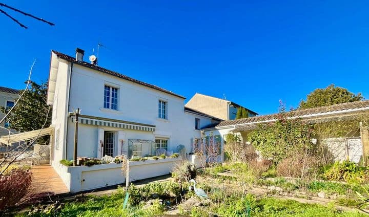 5 bedrooms house for sale in VILLENEUVE SUR LOT, France