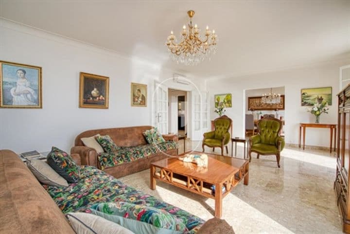 7 bedrooms house for sale in Roquebrune-sur-Argens, France