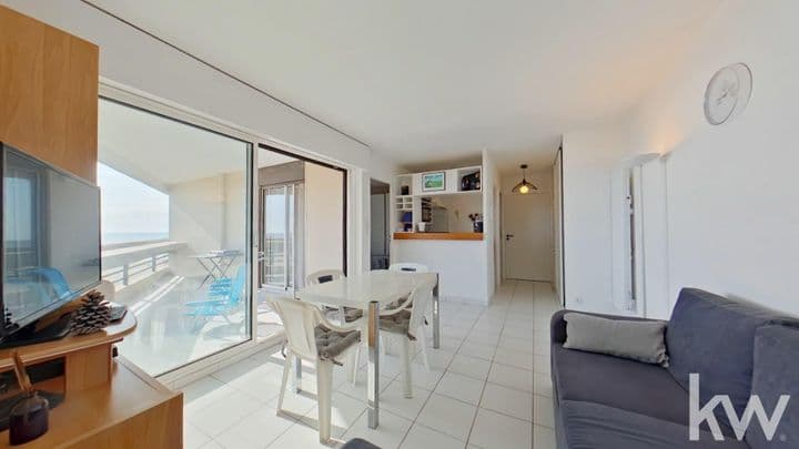 1 bedroom apartment for sale in Canet-en-Roussillon, France