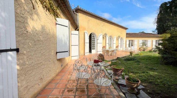 8 bedrooms house for sale in bram, France