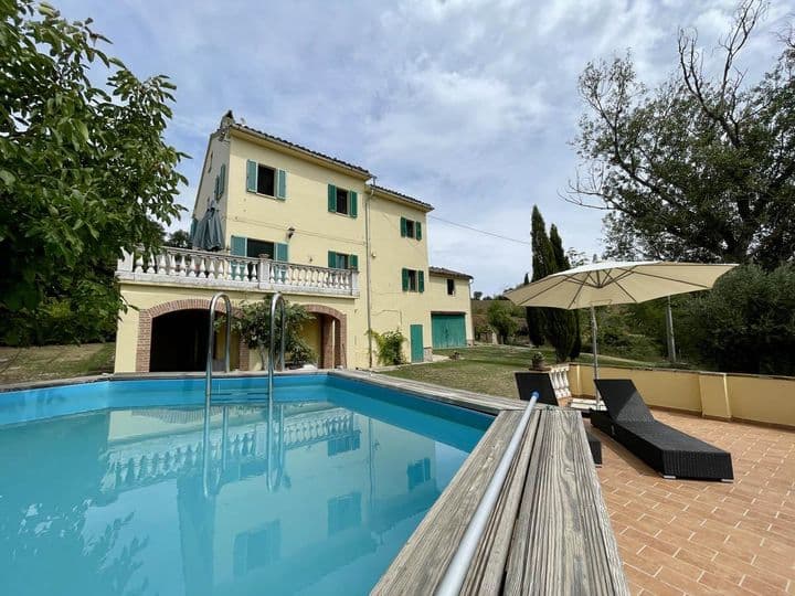 4 bedrooms house for sale in Montefalcone Appennino, Italy