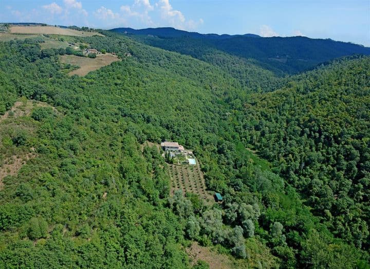 5 bedrooms house for sale in Gaiole in Chianti, Italy