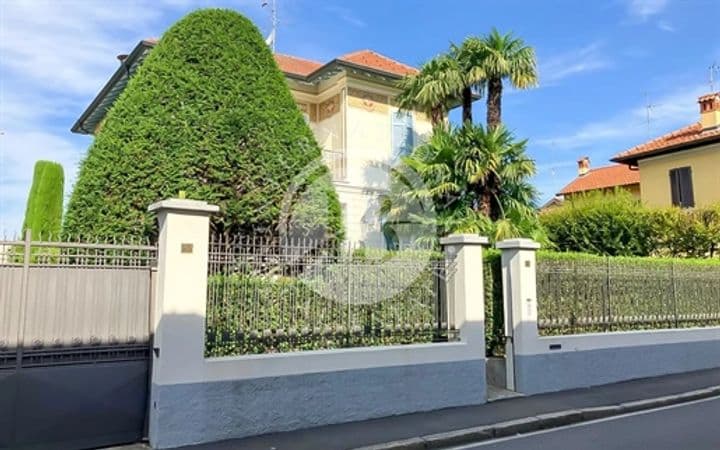6 bedrooms house for sale in Corbetta, Italy