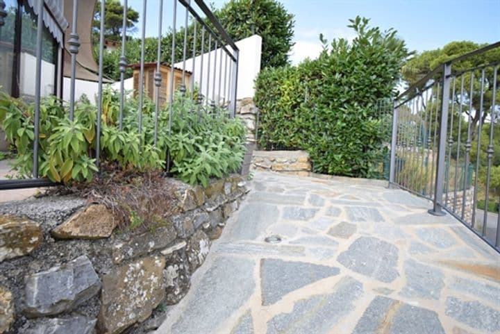 House for sale in Diano Arentino, Italy