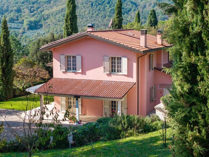 3 bedrooms house for sale in Arezzo, Italy