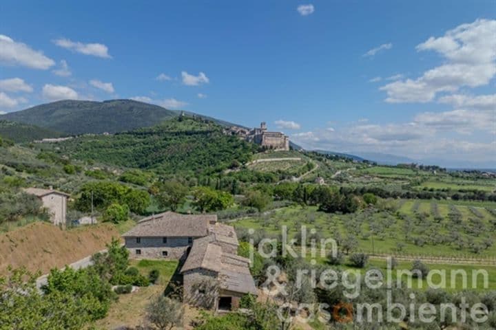 House for sale in Assisi, Italy