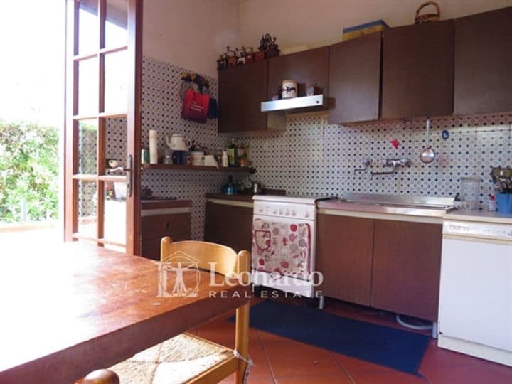 House for sale in Pietrasanta, Italy