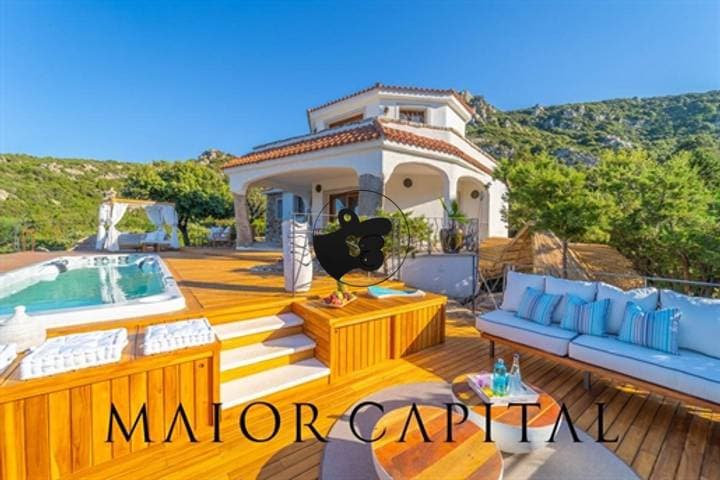 House for sale in Arzachena, Italy