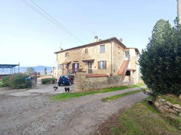 3 bedrooms apartment for sale in Volterra, Italy