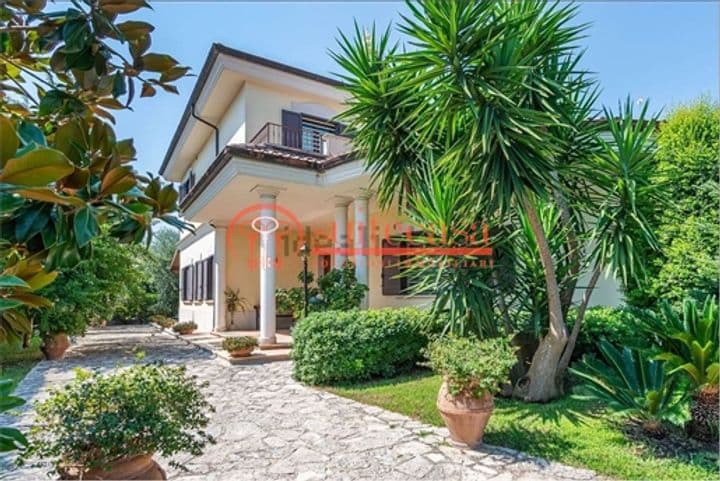 4 bedrooms house for sale in Trani, Italy