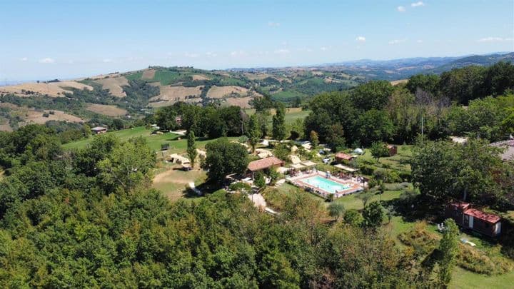 9 bedrooms house for sale in Gualdo, Italy