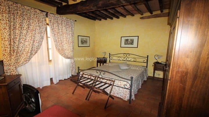 7 bedrooms other for sale in Montalcino, Italy