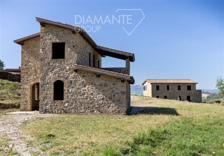 3 bedrooms house for sale in Montalcino, Italy