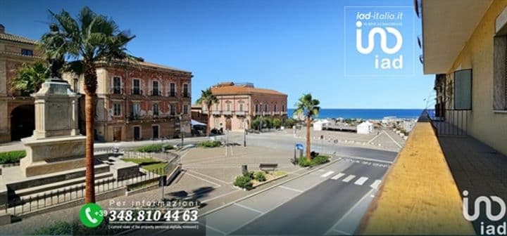 4 bedrooms apartment for sale in Giulianova, Italy