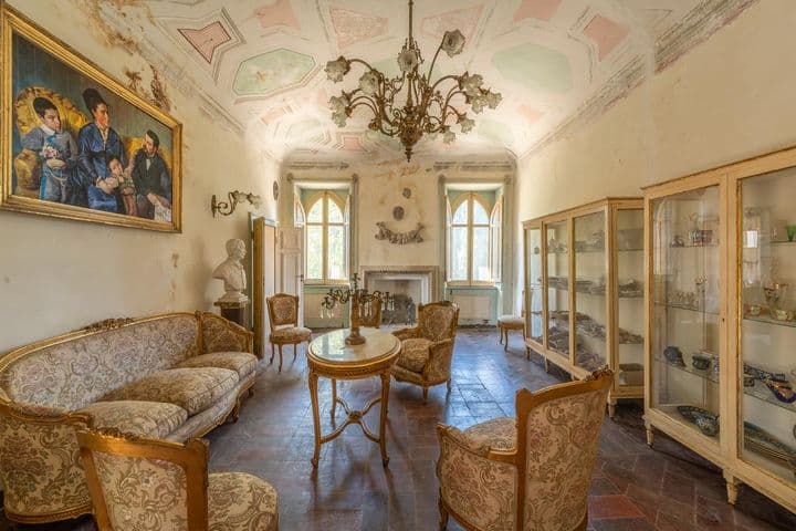 13 bedrooms house for sale in Arcevia, Italy