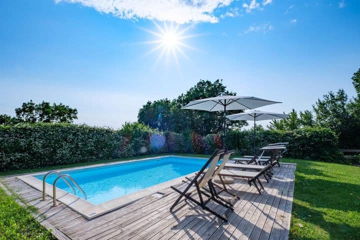 5 bedrooms house for sale in Castellina Marittima, Italy