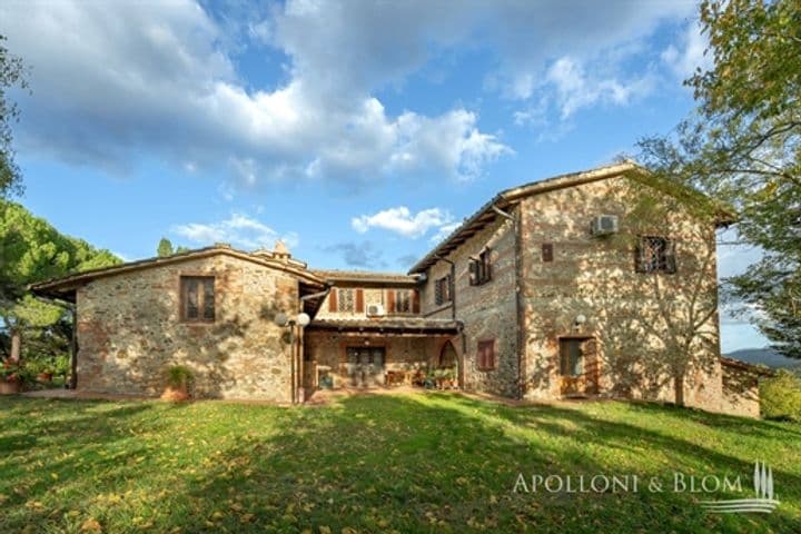 House for sale in Murlo, Italy
