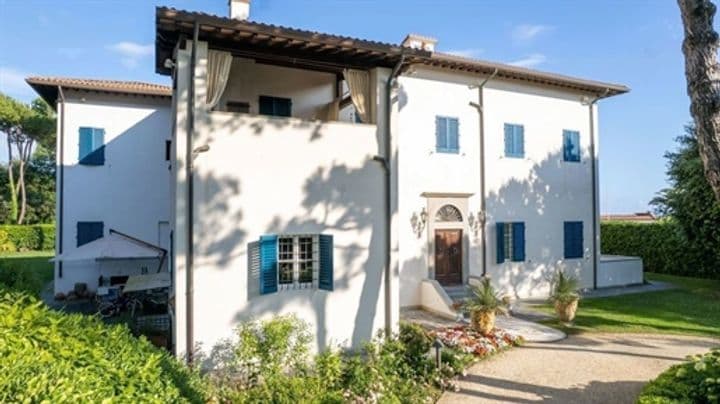 8 bedrooms house for sale in Massa, Italy