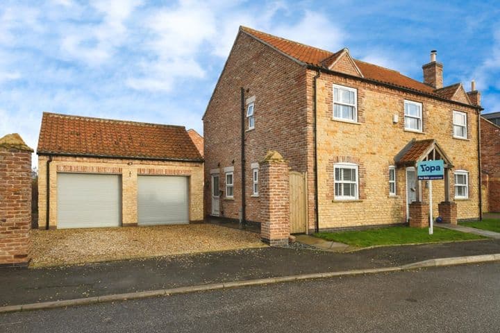 4 bedrooms house for sale in North Hykeham, United Kingdom