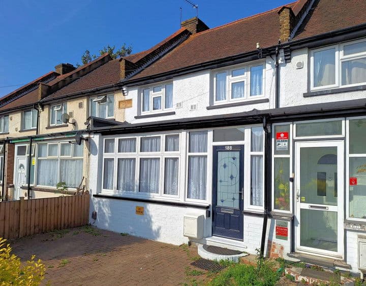 3 bedrooms house for sale in Hounslow, United Kingdom