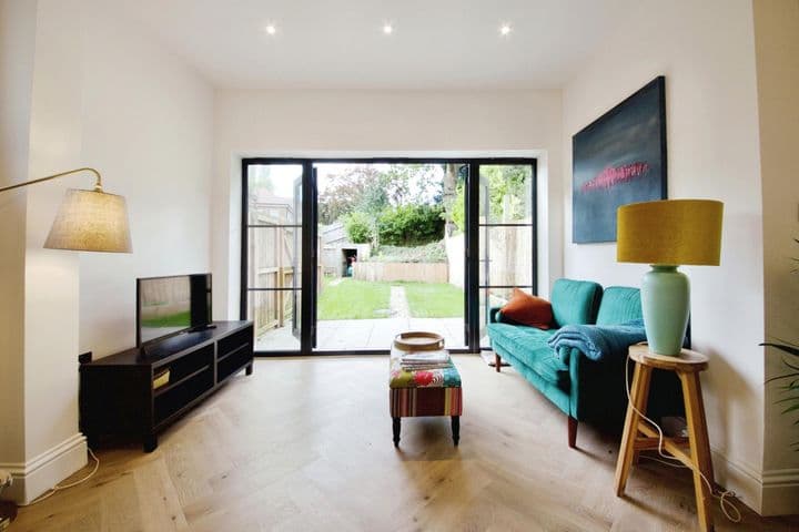 3 bedrooms house for sale in Barnet Borough, United Kingdom