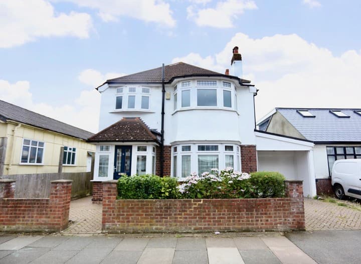 3 bedrooms house for sale in Bromley, United Kingdom