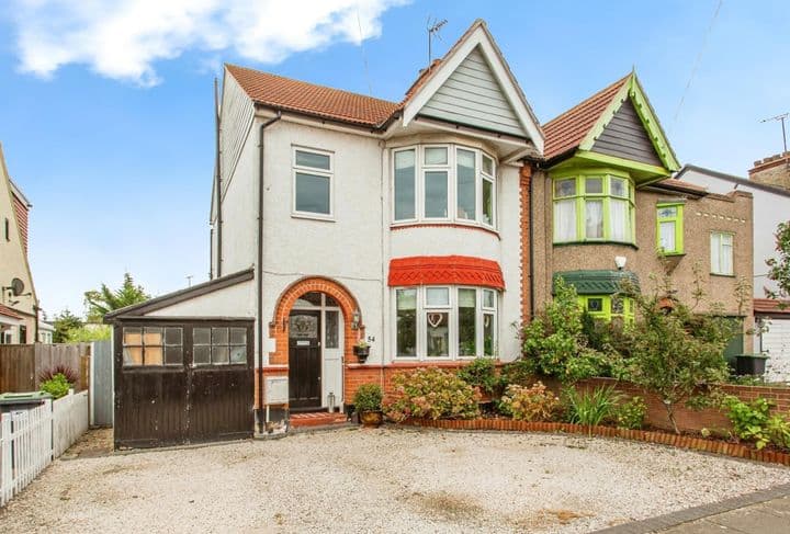 4 bedrooms house for sale in Leigh-On-Sea, United Kingdom