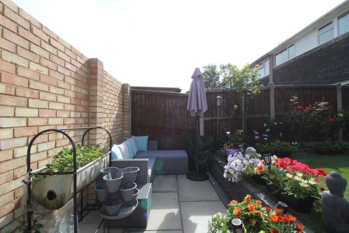 3 bedrooms house for sale in Basildon, United Kingdom