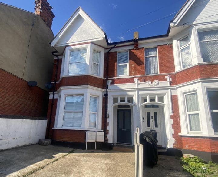 2 bedrooms apartment for sale in Southend-On-Sea, United Kingdom