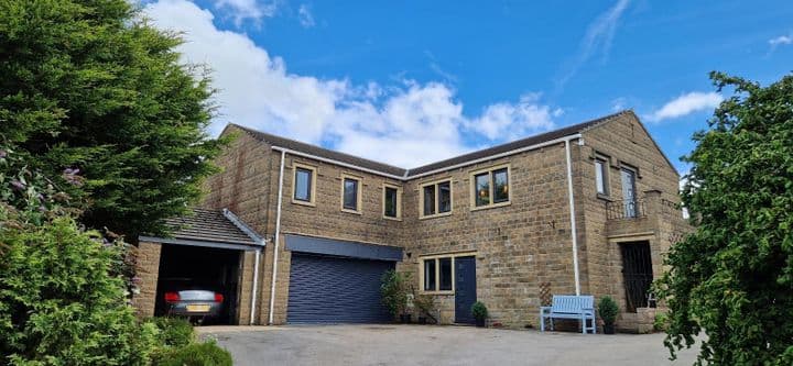 4 bedrooms house for sale in Keighley, United Kingdom