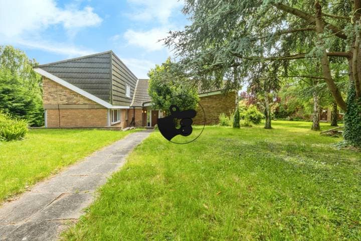 4 bedrooms house for sale in Thorpe On The Hill, United Kingdom