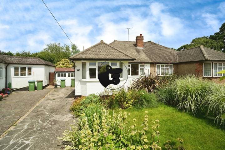 3 bedrooms house for sale in Walton-On-Thames, United Kingdom