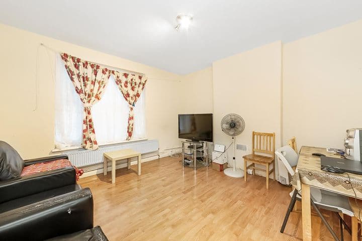 3 bedrooms apartment for sale in London, United Kingdom