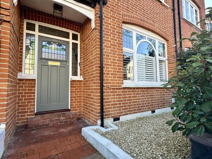 4 bedrooms house for sale in London, United Kingdom