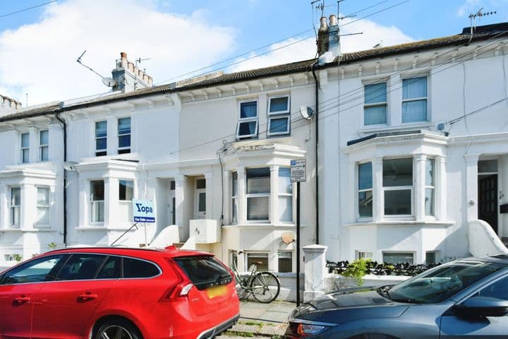 1 bedroom apartment for sale in Hove, United Kingdom