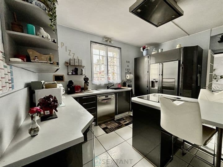 4 bedrooms house for sale in Le Grand-Quevilly, France