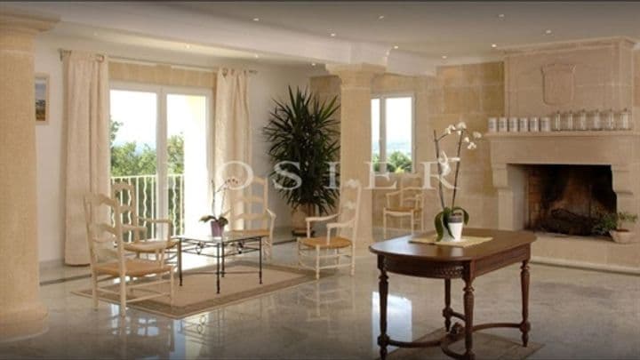 25 bedrooms other for sale in Joucas, France