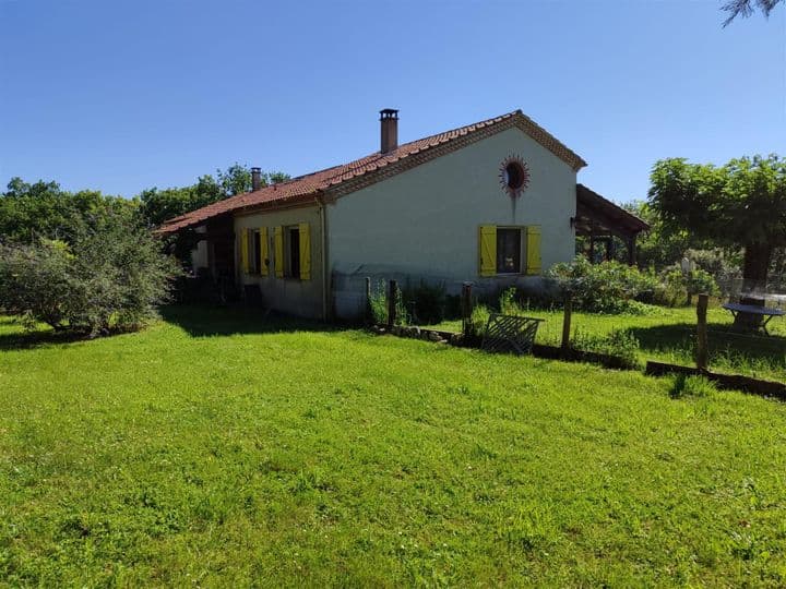 5 bedrooms house for sale in Miramont-de-Quercy, France