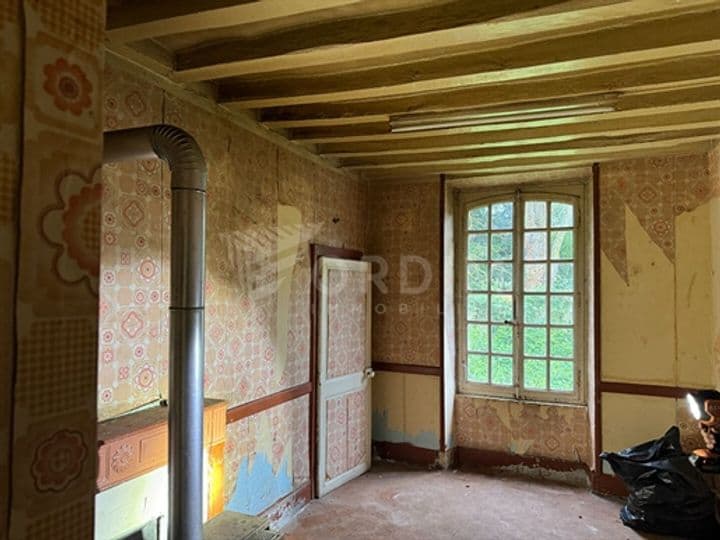 12 bedrooms other for sale in Lere, France