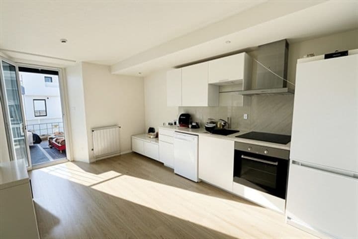 Building for sale in Beaumont, France