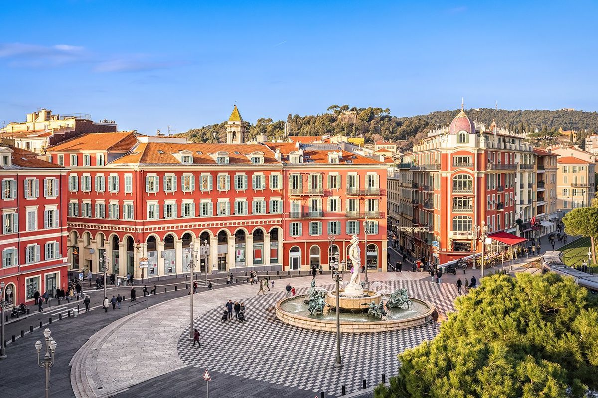 Pros and cons of living in Nice France as an expat - 3