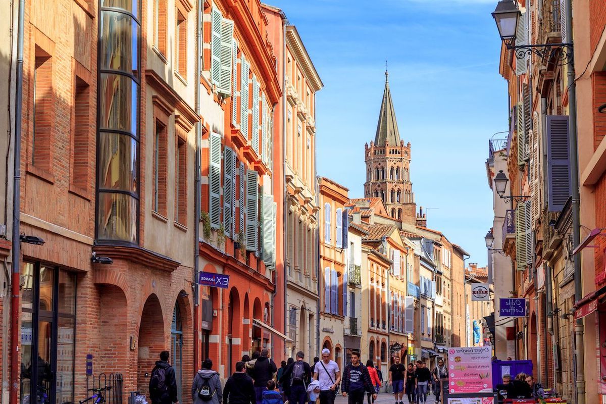 Pros and cons of living in Toulouse France as an expat preview