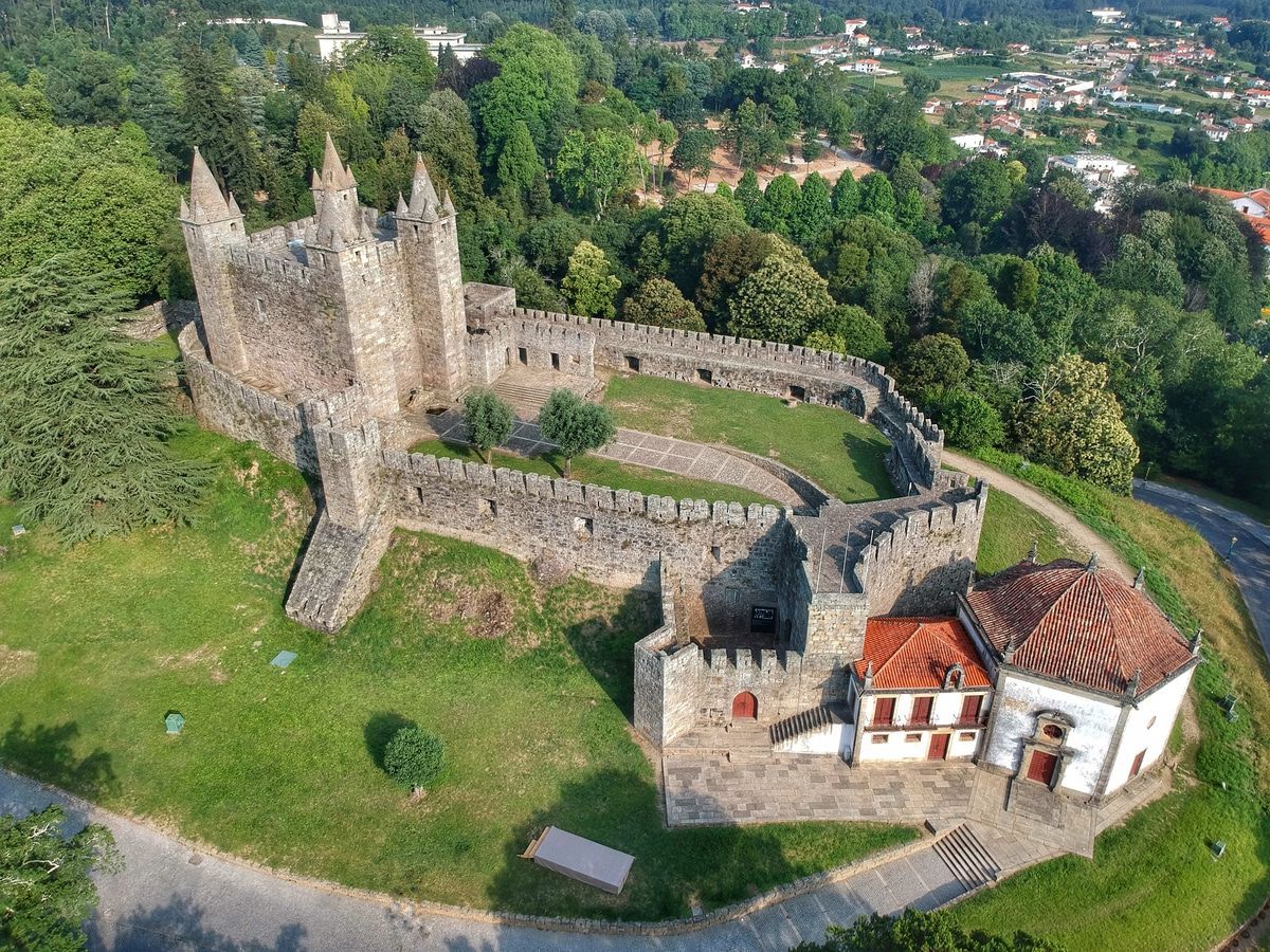 Pros and cons of living in Santa Maria da Feira - 7