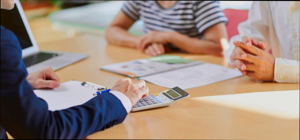 How estate agents value property - 13