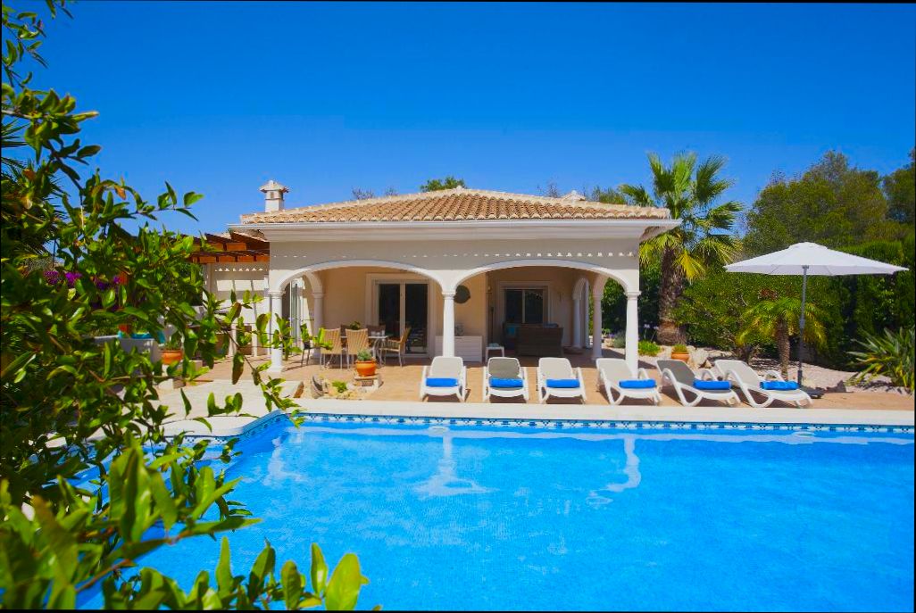 All You Need to Know About Buying a Holiday Home in Spain - 0