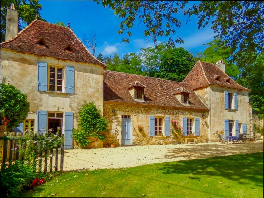 How to Buy House in France for 1 Euro - 2